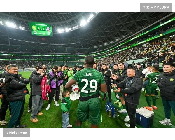法比奥连续三轮破门领跑射手榜 国安锋霸剑指金靴卫冕
